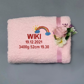 różowy ręcznik dla dziewczynki z metryczką haftyok.pl